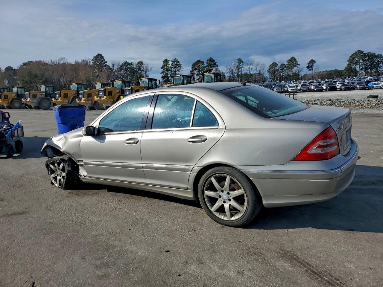 2003 MERCEDES-BENZ C-CLASS