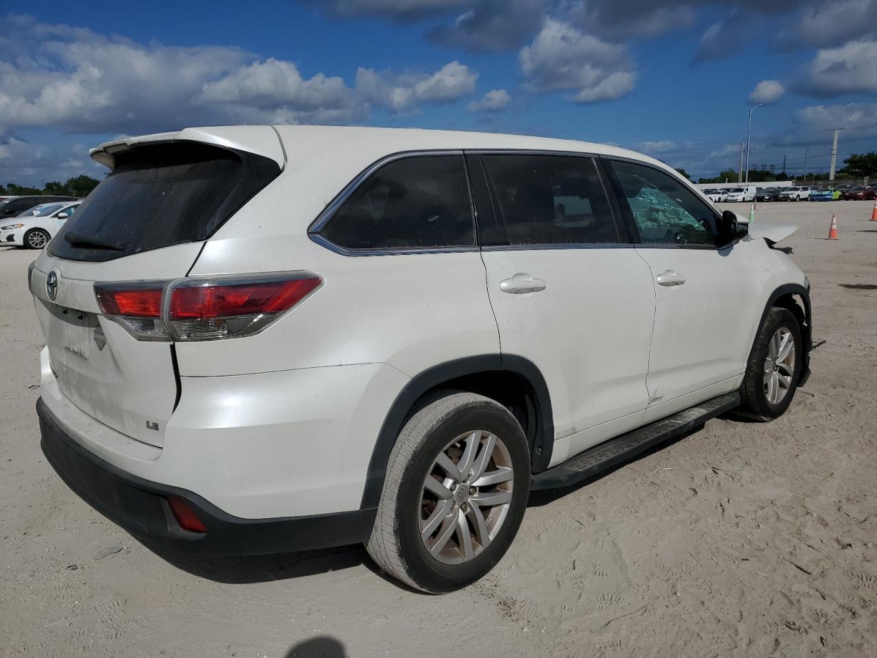 2015 TOYOTA HIGHLANDER