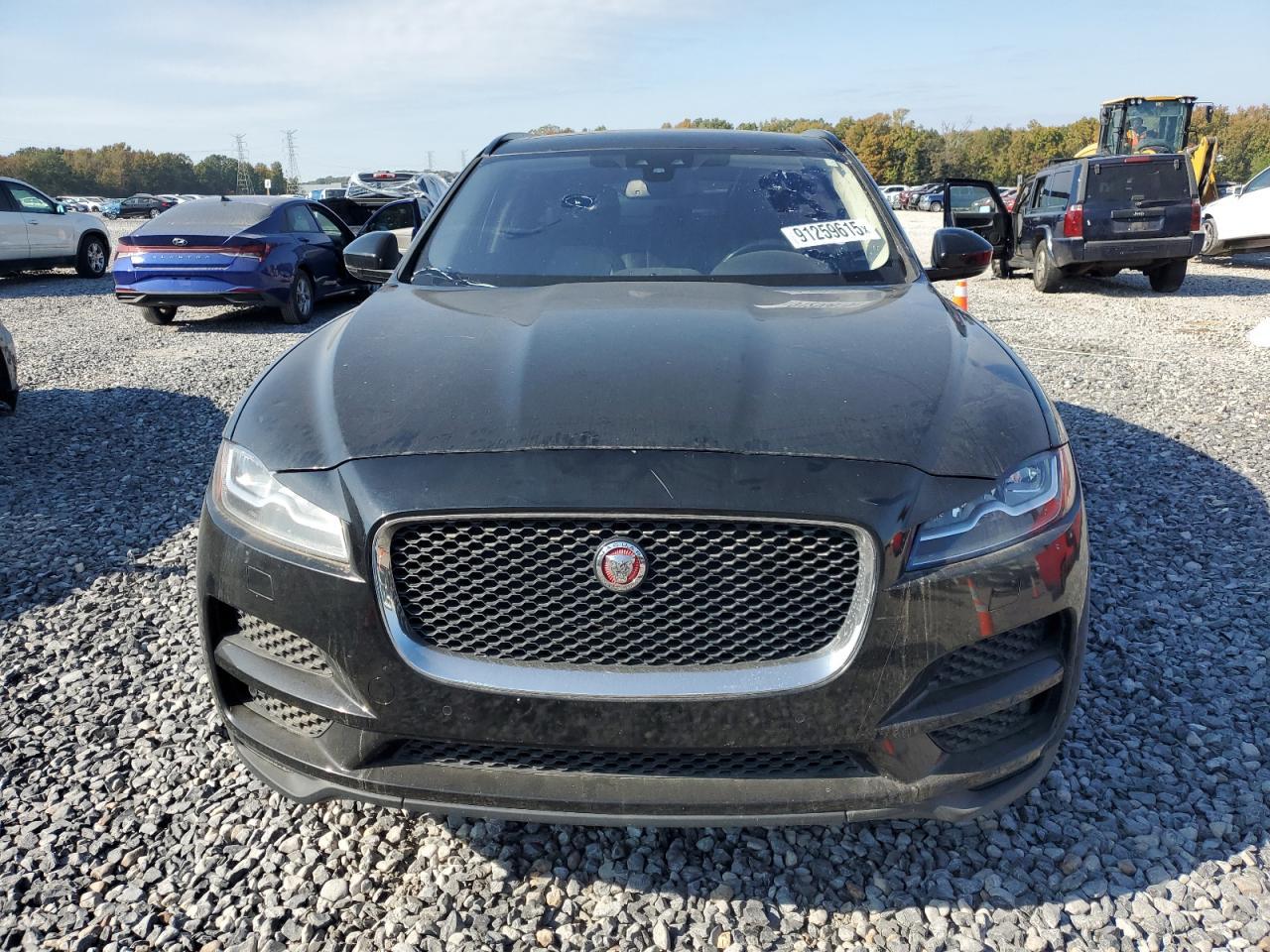 2017 JAGUAR F-Pace