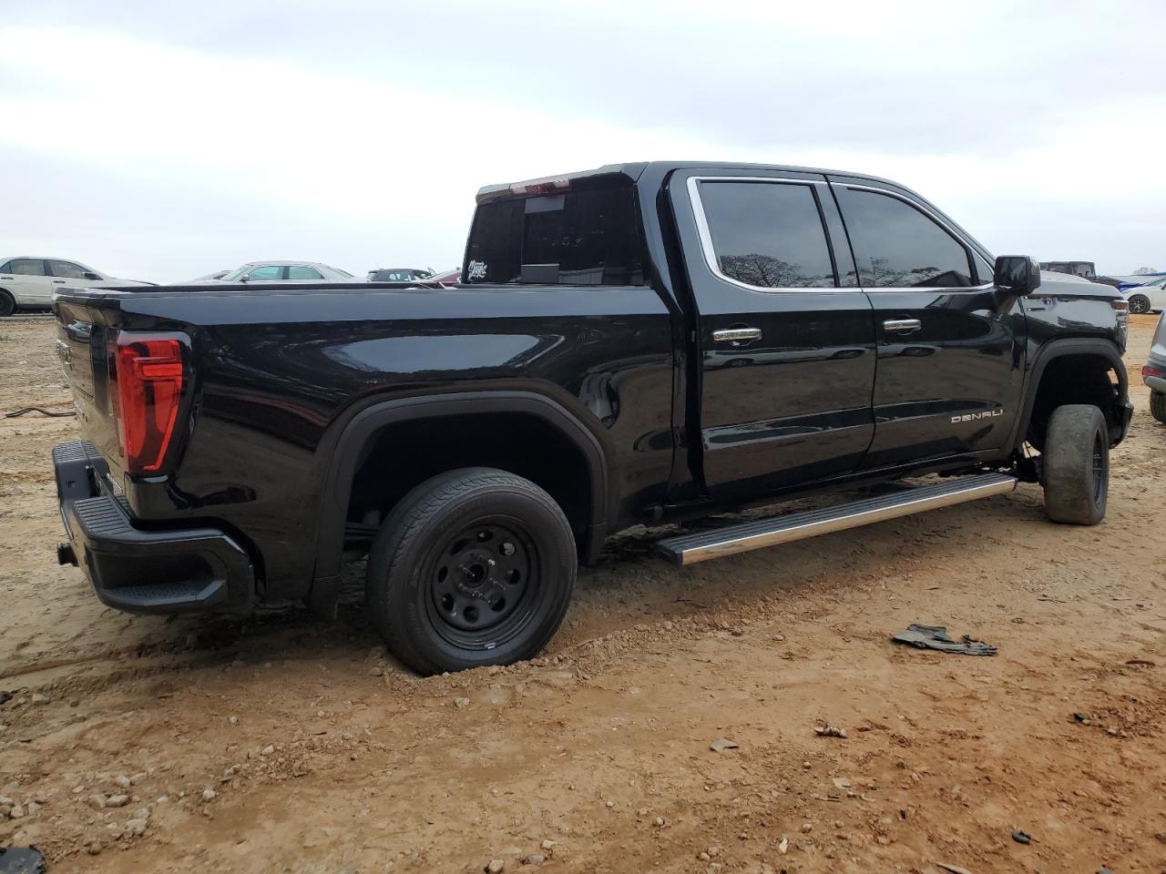 2024 GMC Sierra