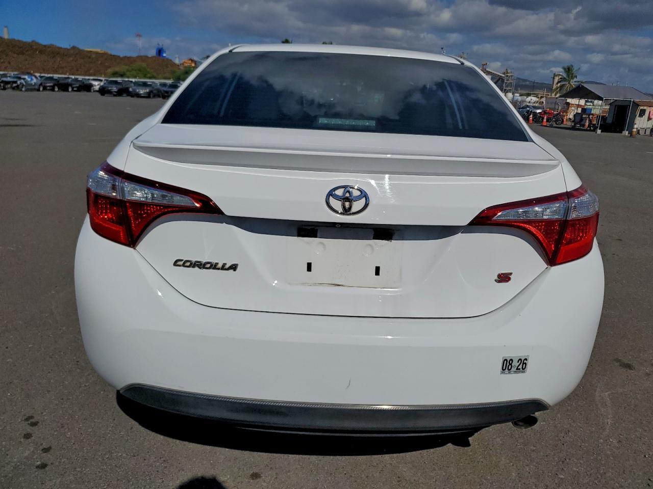 2015 TOYOTA COROLLA