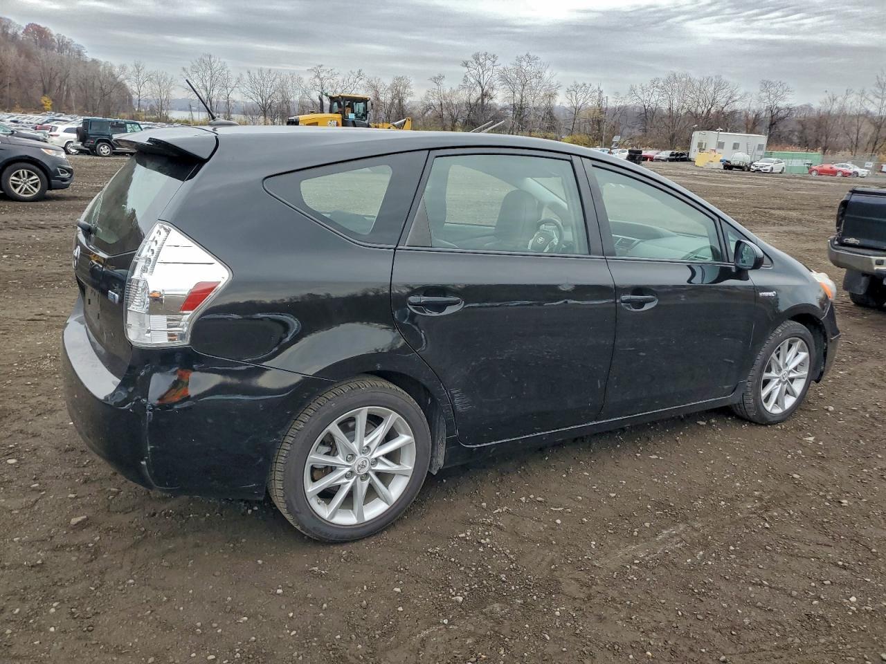 2012 TOYOTA PRIUS V