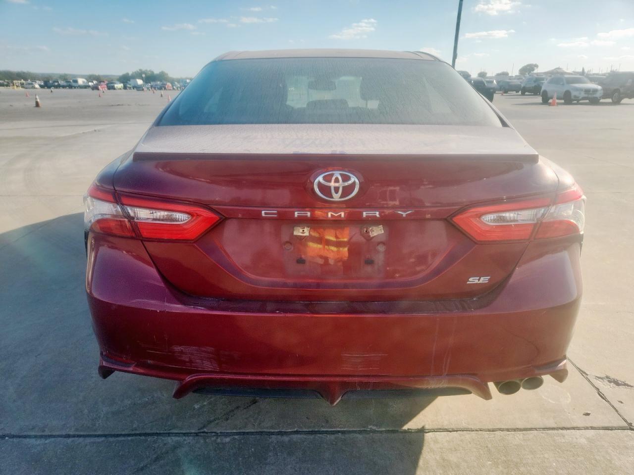 2018 TOYOTA CAMRY