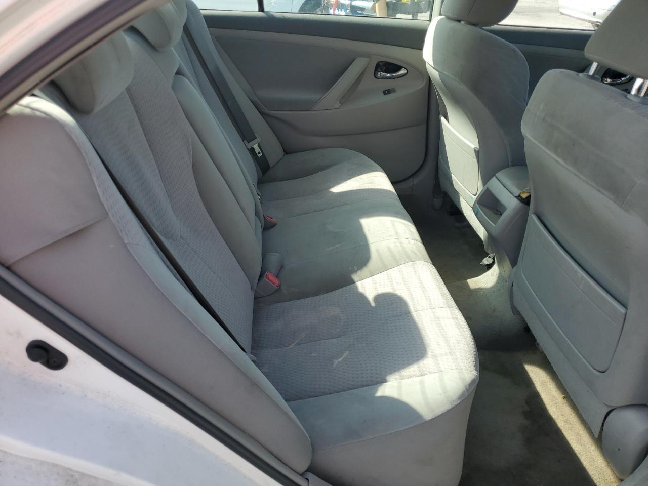 2011 TOYOTA CAMRY