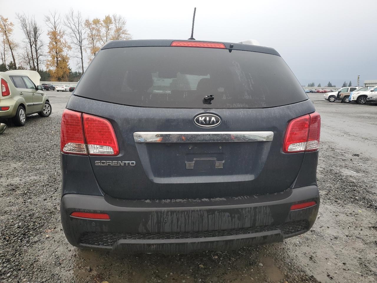 2011 KIA SORENTO