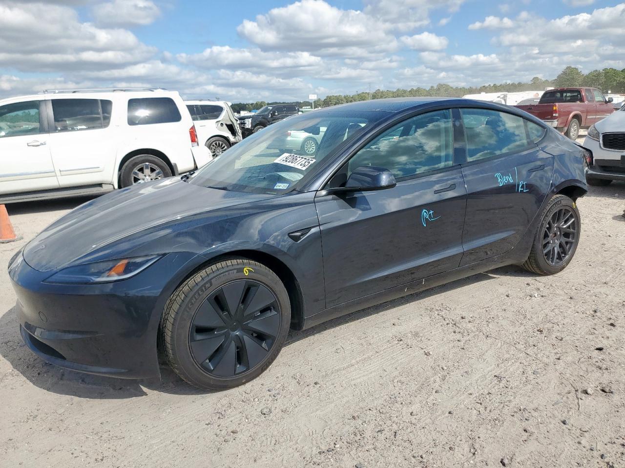 2025 TESLA MODEL 3