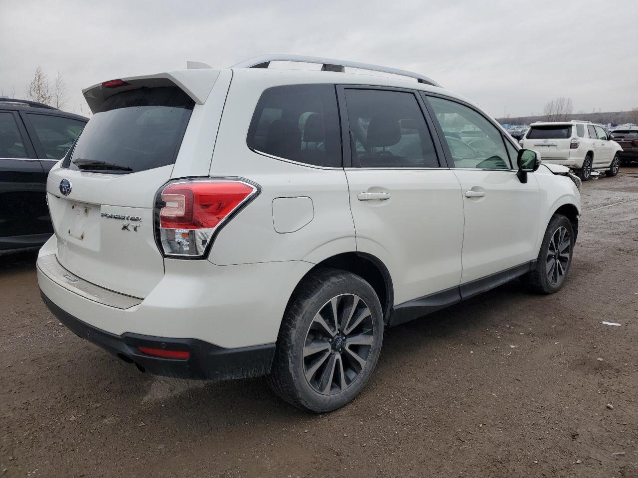 2018 SUBARU FORESTER