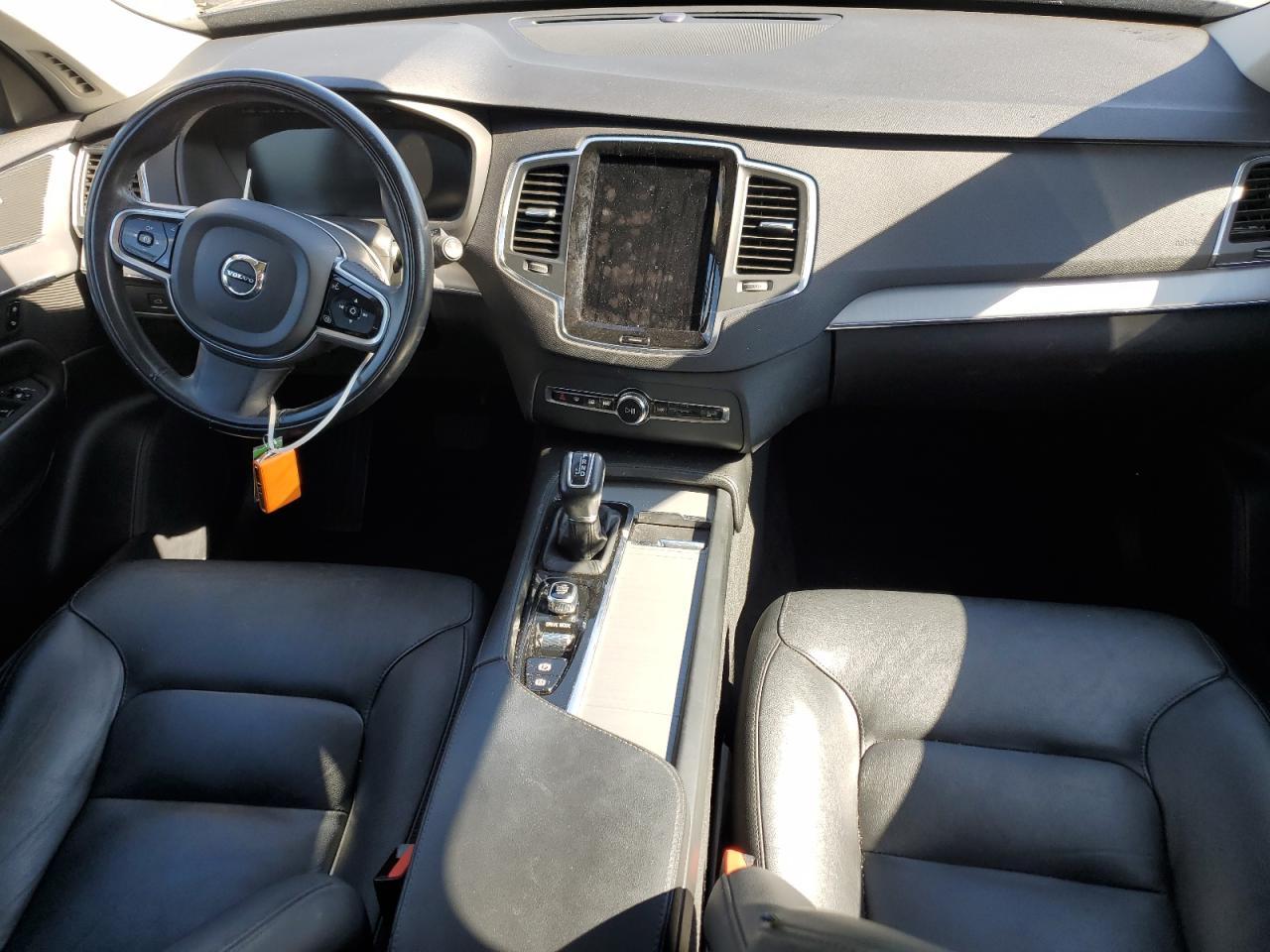 2021 VOLVO XC90