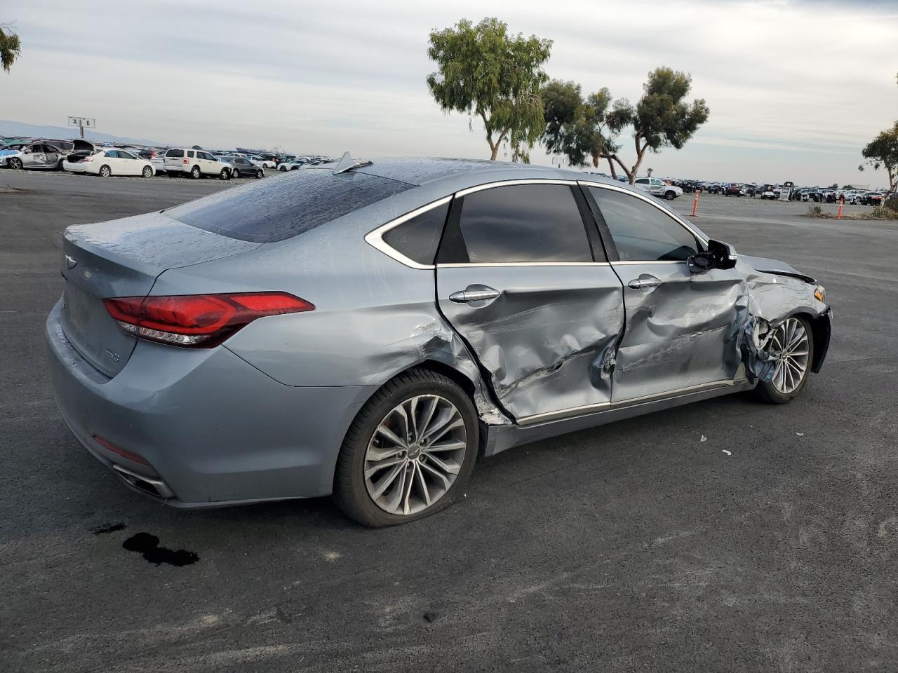 2015 HYUNDAI GENESIS