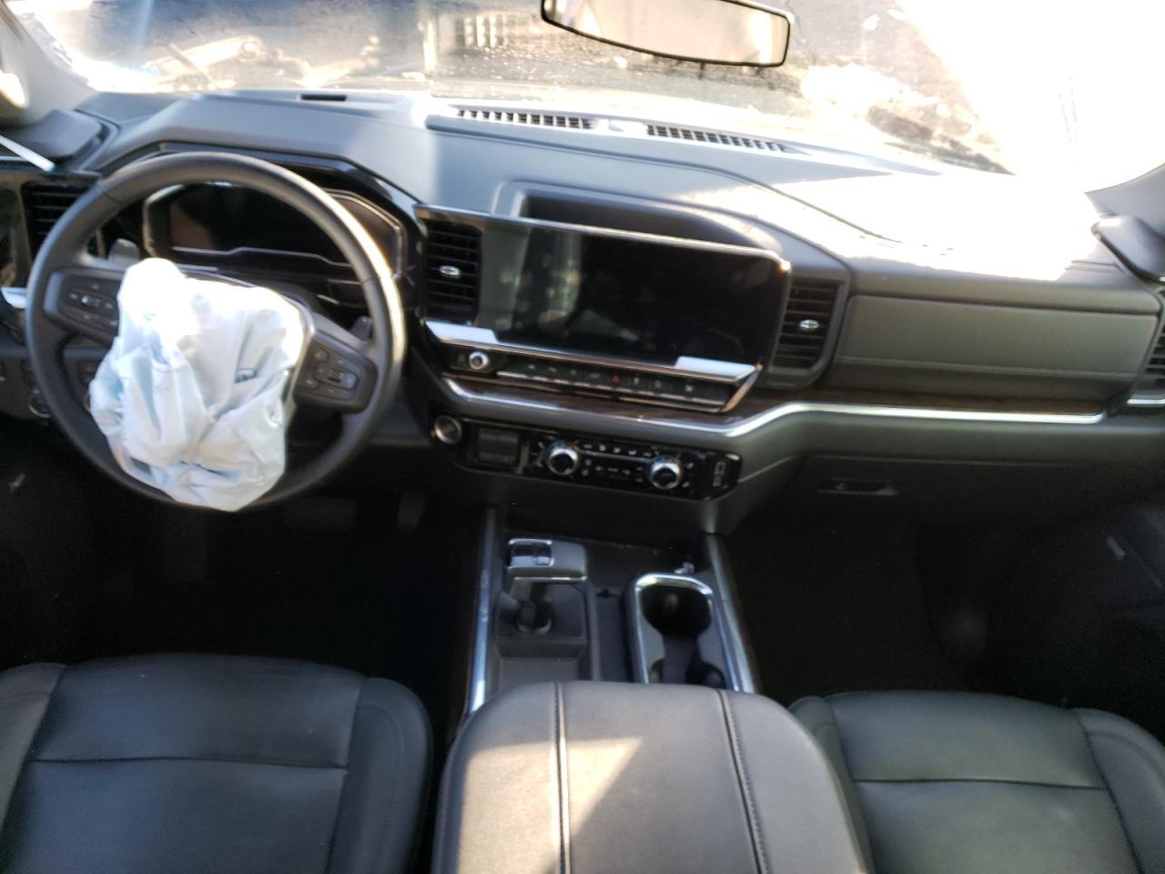 2023 GMC Sierra