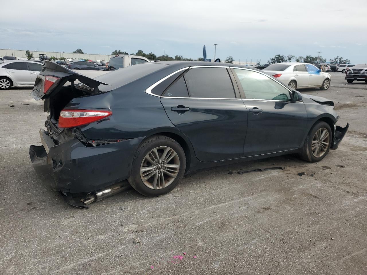 2017 TOYOTA CAMRY
