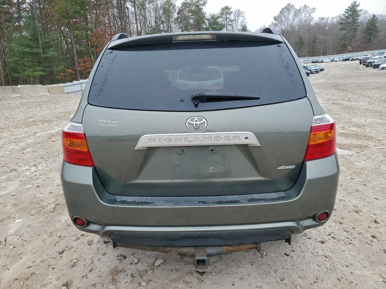 2010 TOYOTA HIGHLANDER