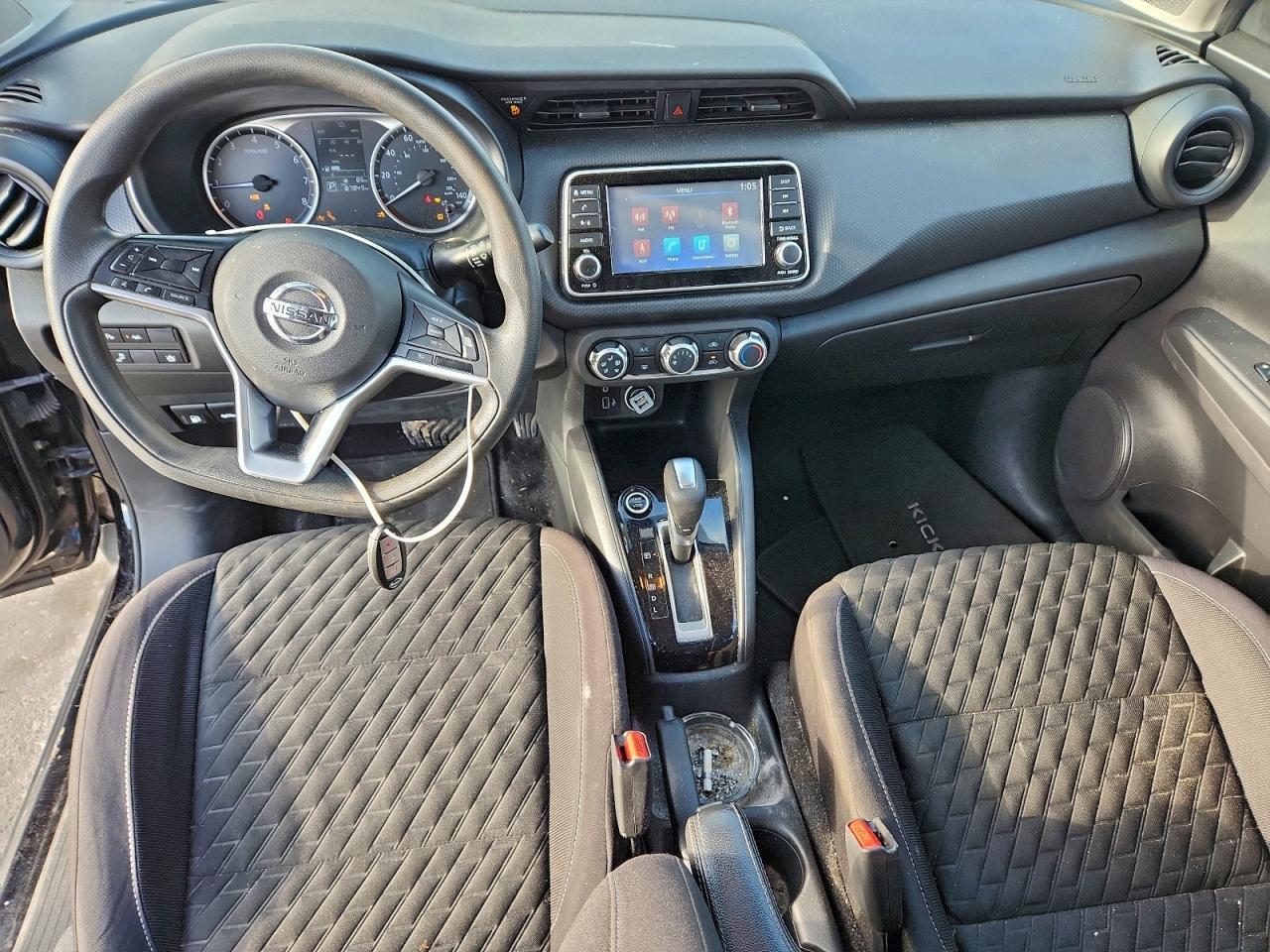 2021 NISSAN KICKS