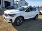 2025 VOLVO XC40