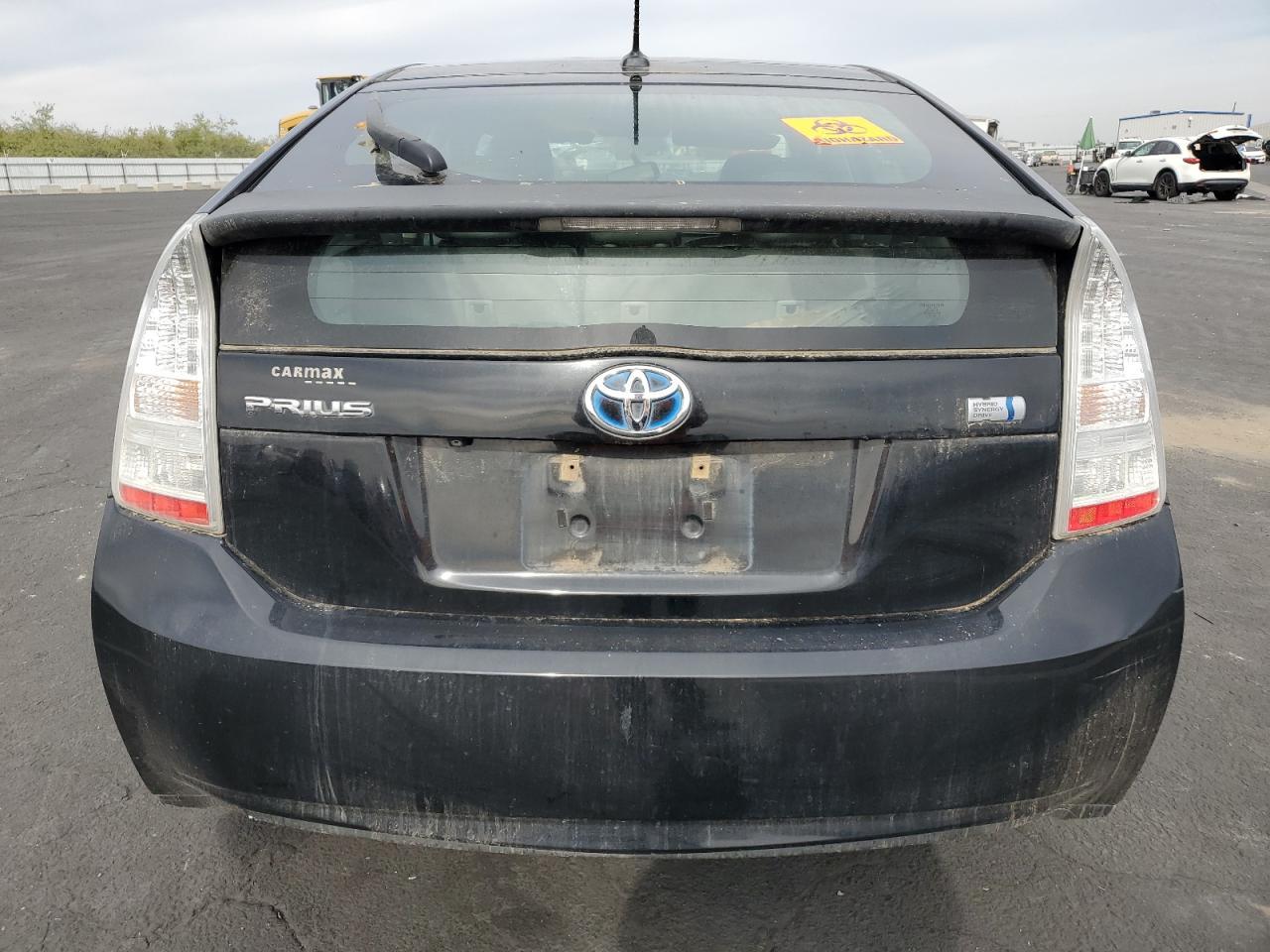 2011 TOYOTA PRIUS