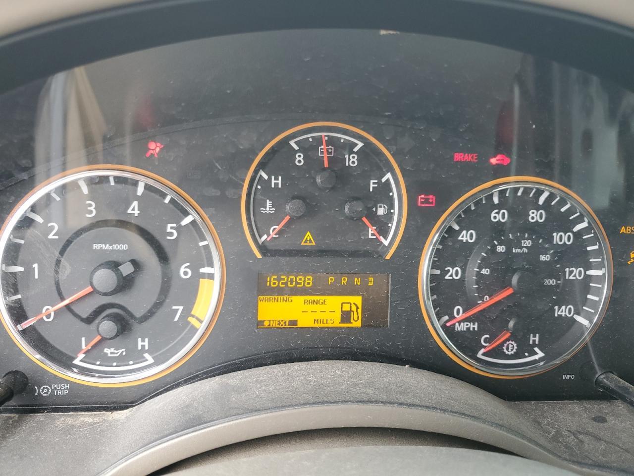 2013 NISSAN Armada