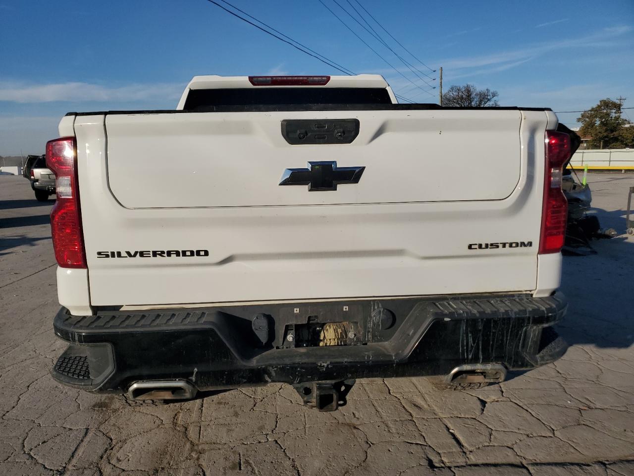 2024 CHEVROLET Silverado