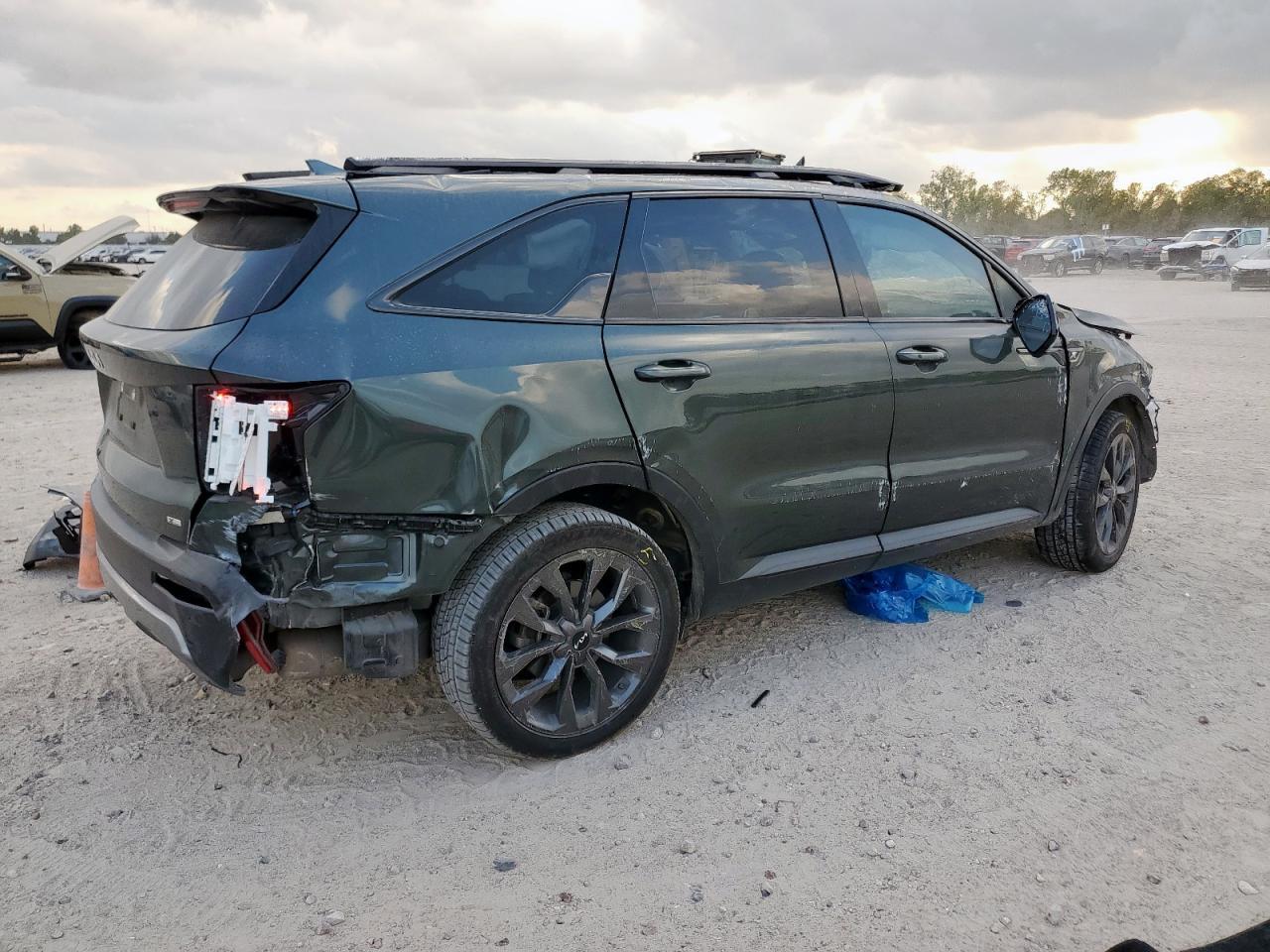 2023 KIA SORENTO