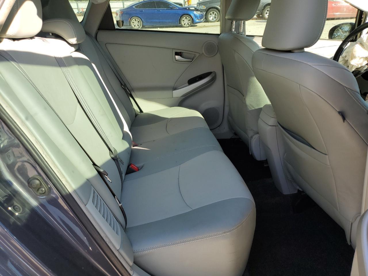 2014 TOYOTA PRIUS