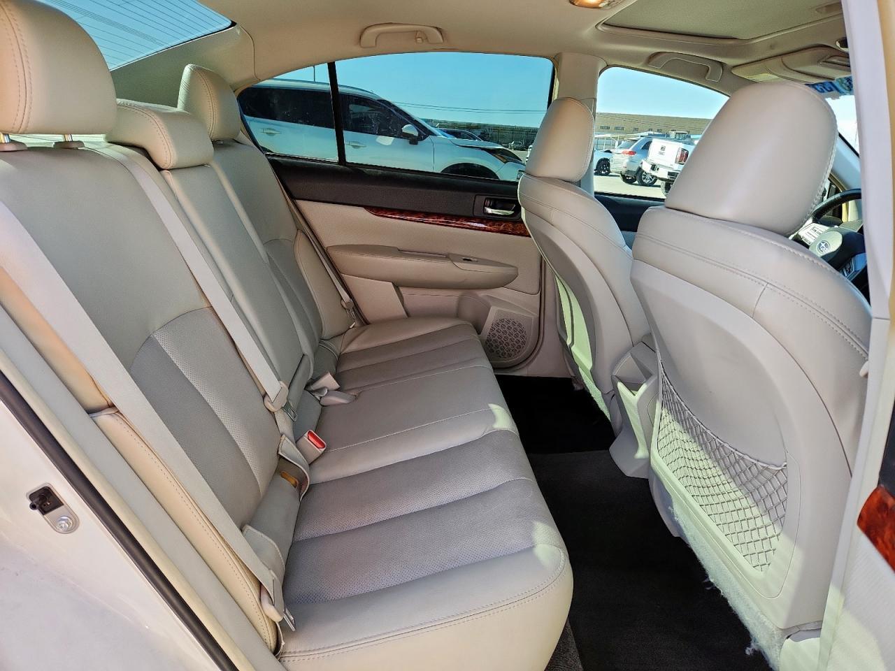 2012 SUBARU Legacy