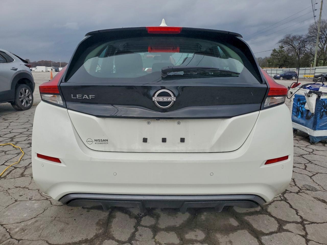 2025 NISSAN LEAF