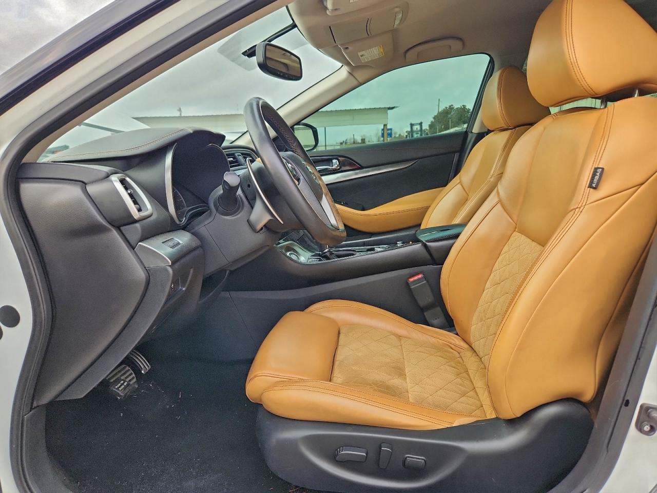 2016 NISSAN Maxima