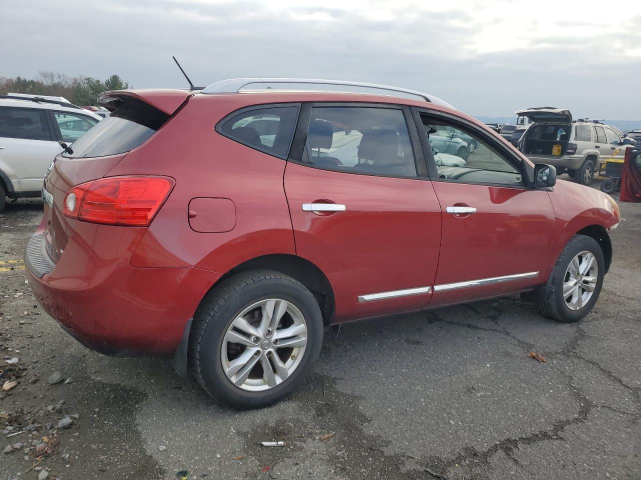 2015 NISSAN ROGUE