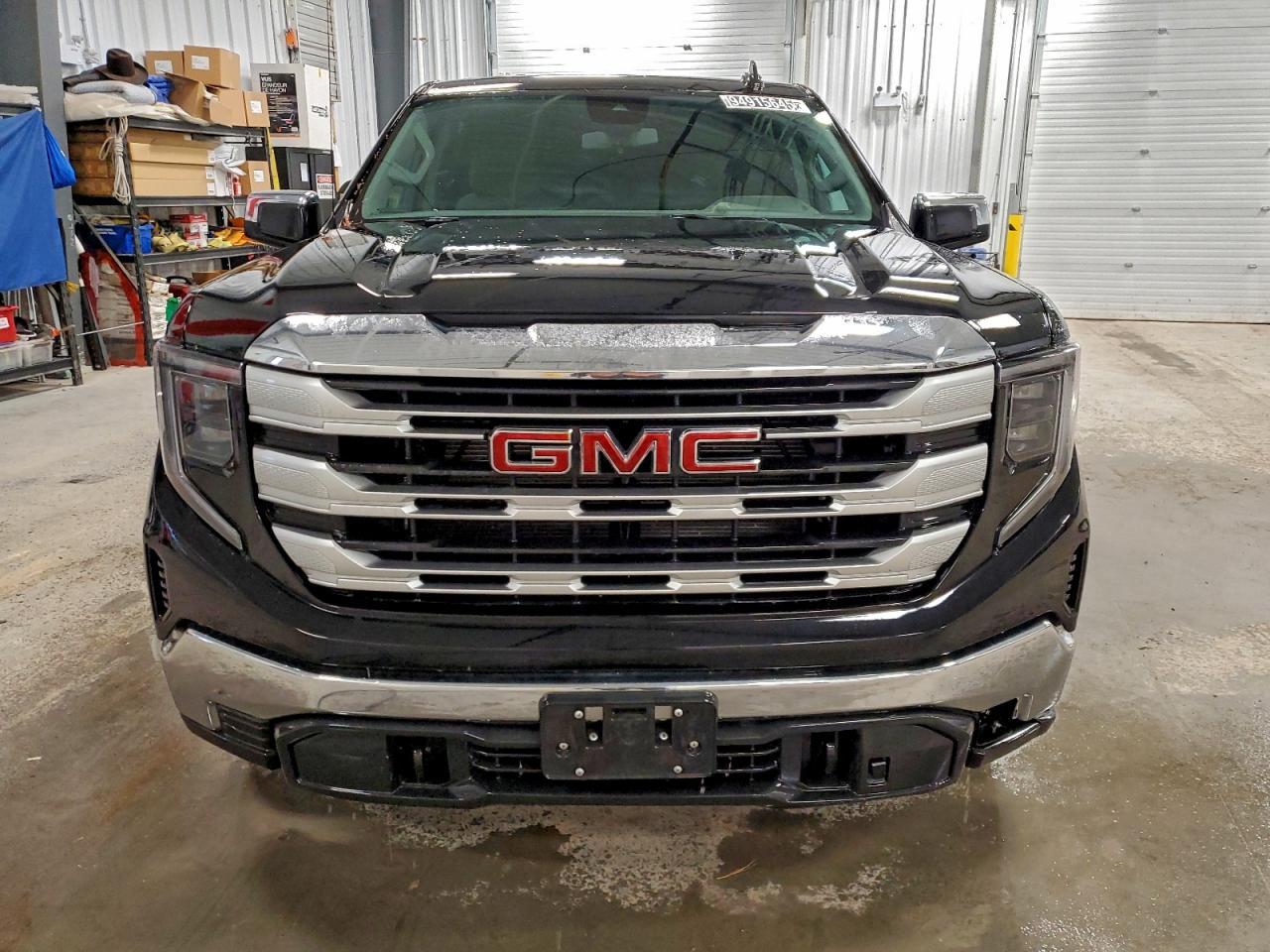 2023 GMC Sierra