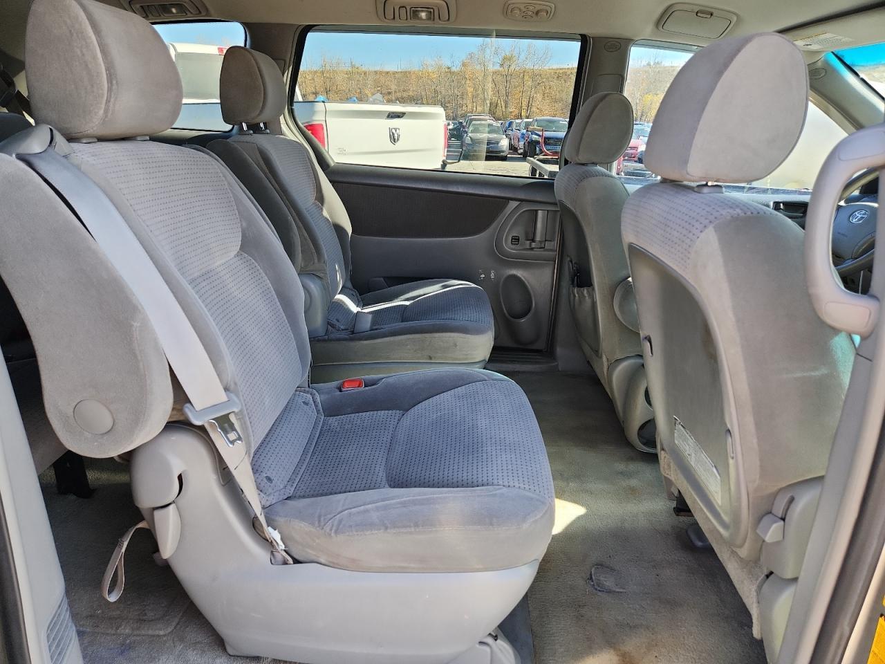 2006 TOYOTA SIENNA