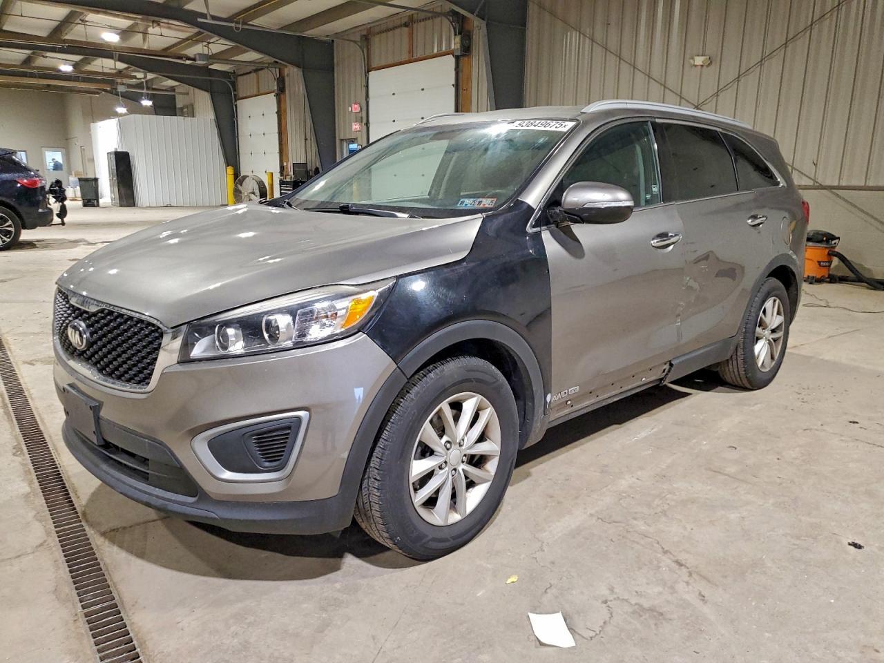 2016 KIA SORENTO