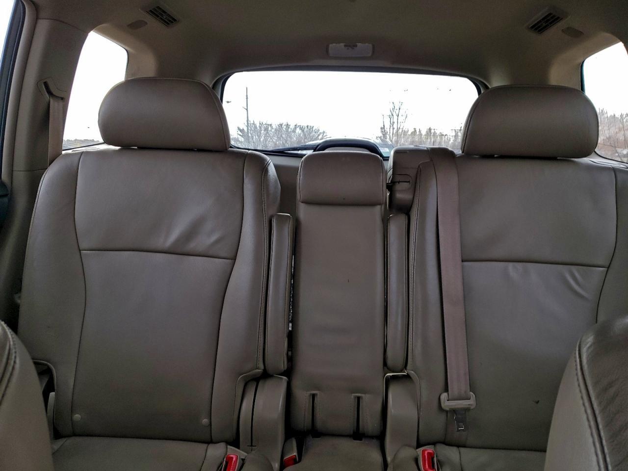 2010 TOYOTA HIGHLANDER
