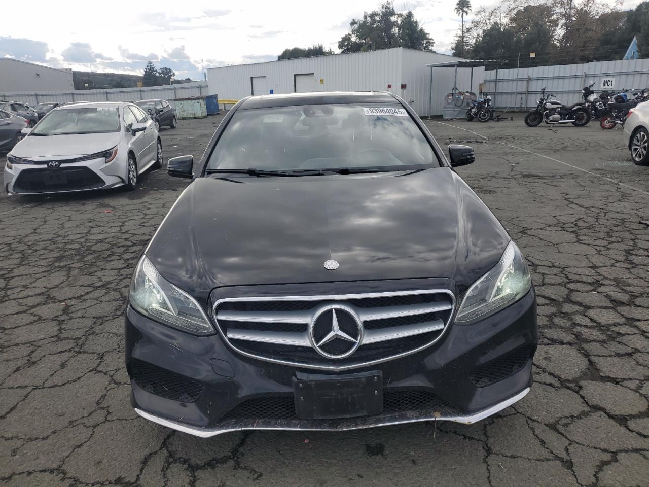 2016 MERCEDES-BENZ E-Class