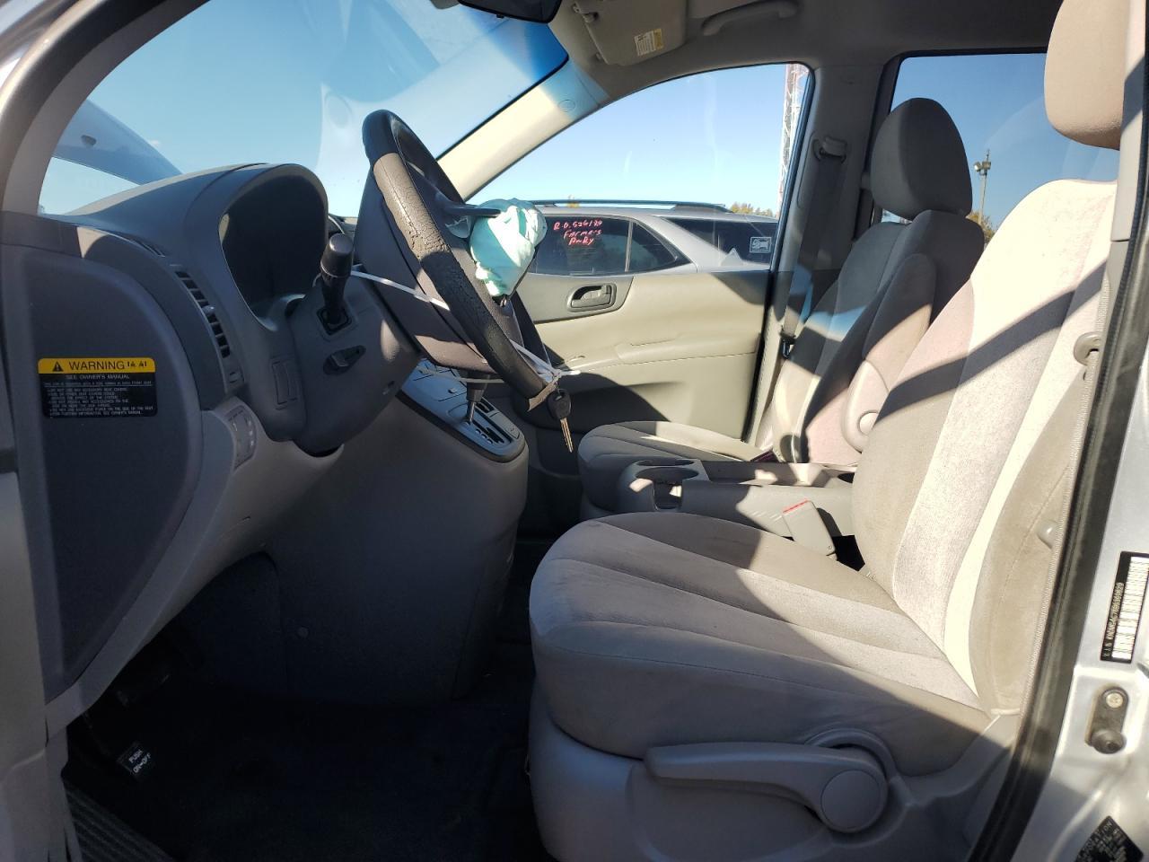 2011 KIA SEDONA