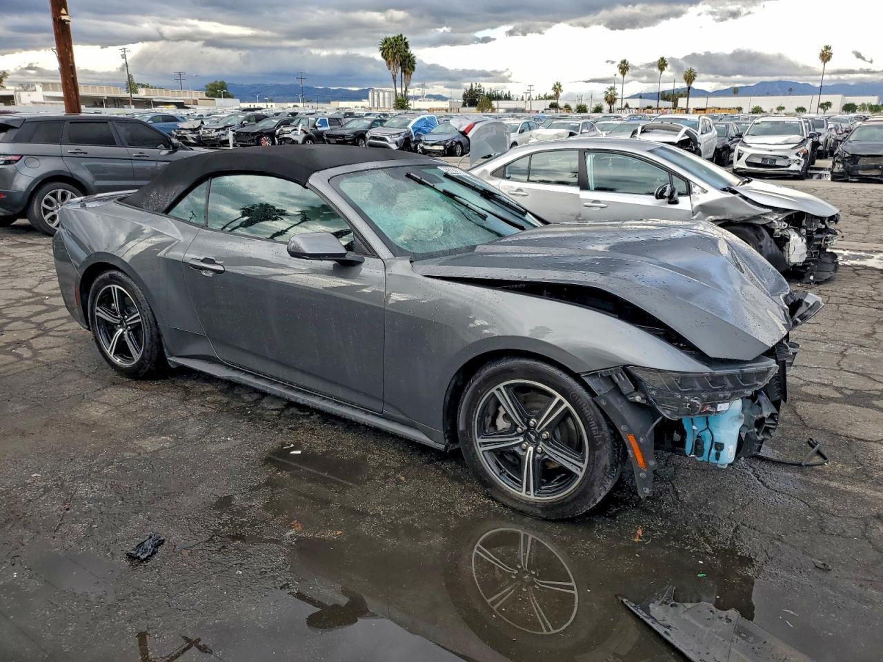 2025 FORD MUSTANG