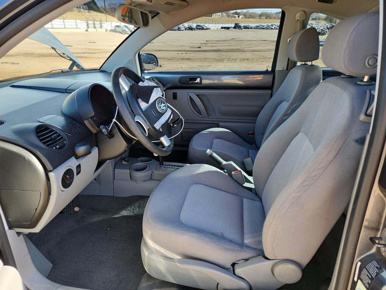 2004 VOLKSWAGEN Beetle