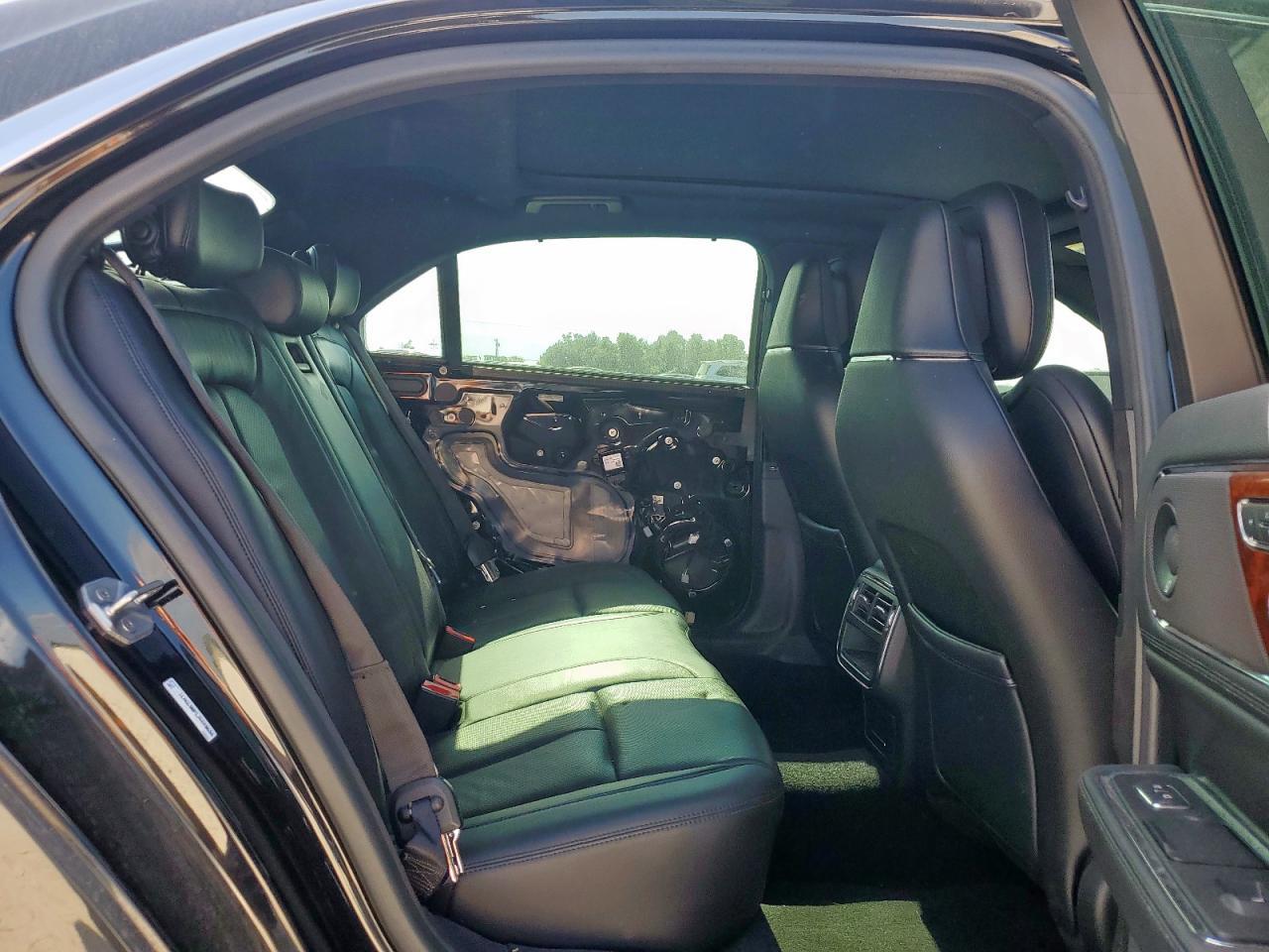 2018 LINCOLN Continental