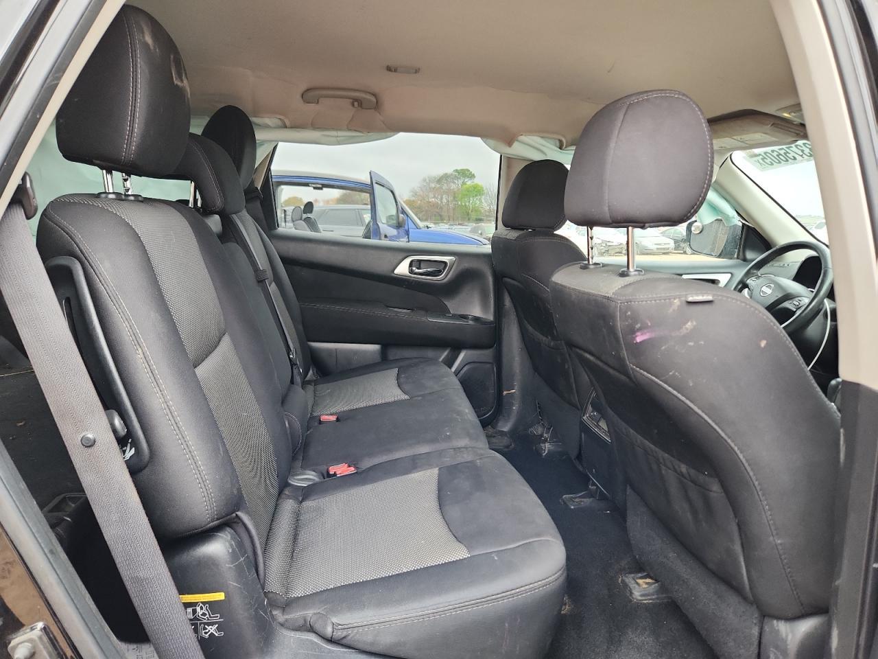 2017 NISSAN PATHFINDER