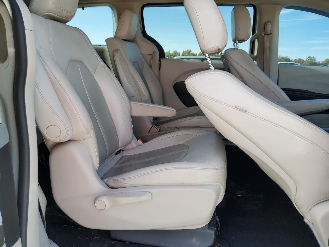2021 CHRYSLER Pacifica