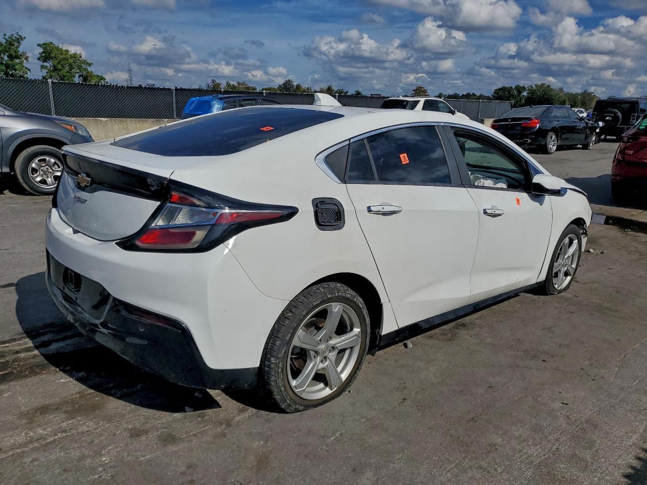 2018 CHEVROLET VOLT