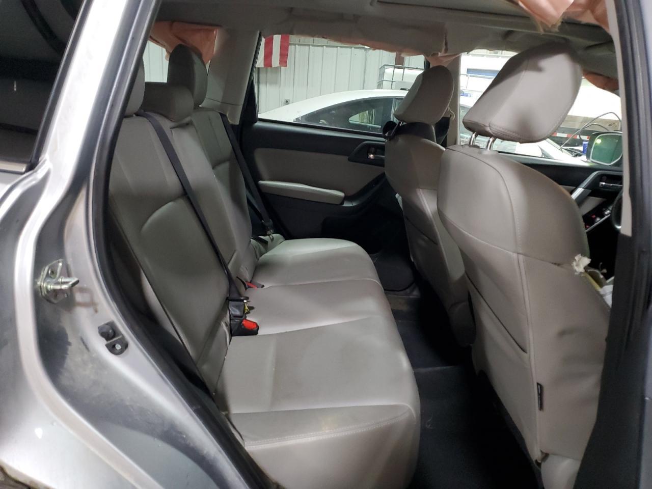 2014 SUBARU FORESTER