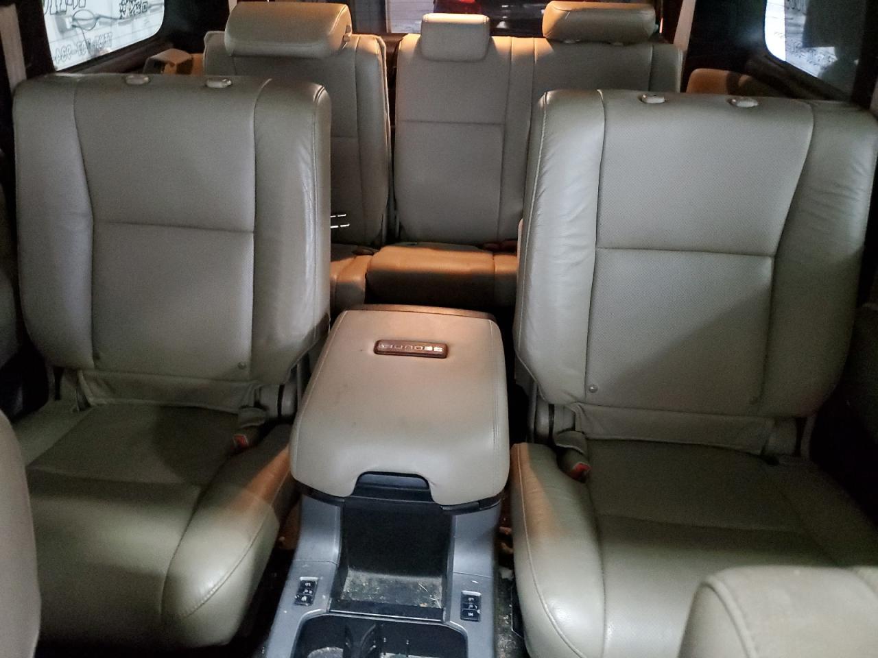 2015 TOYOTA Sequoia