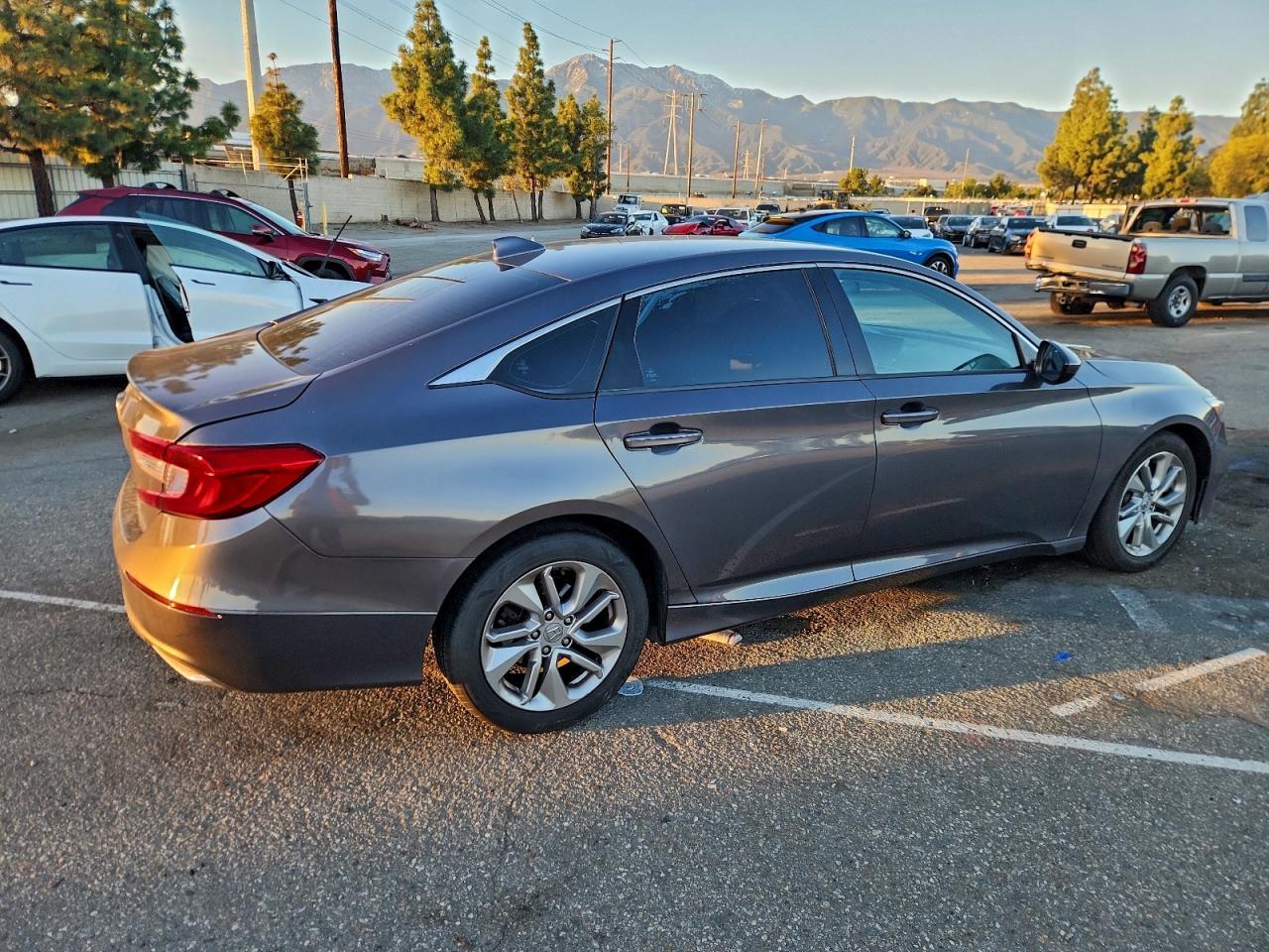 2018 HONDA ACCORD