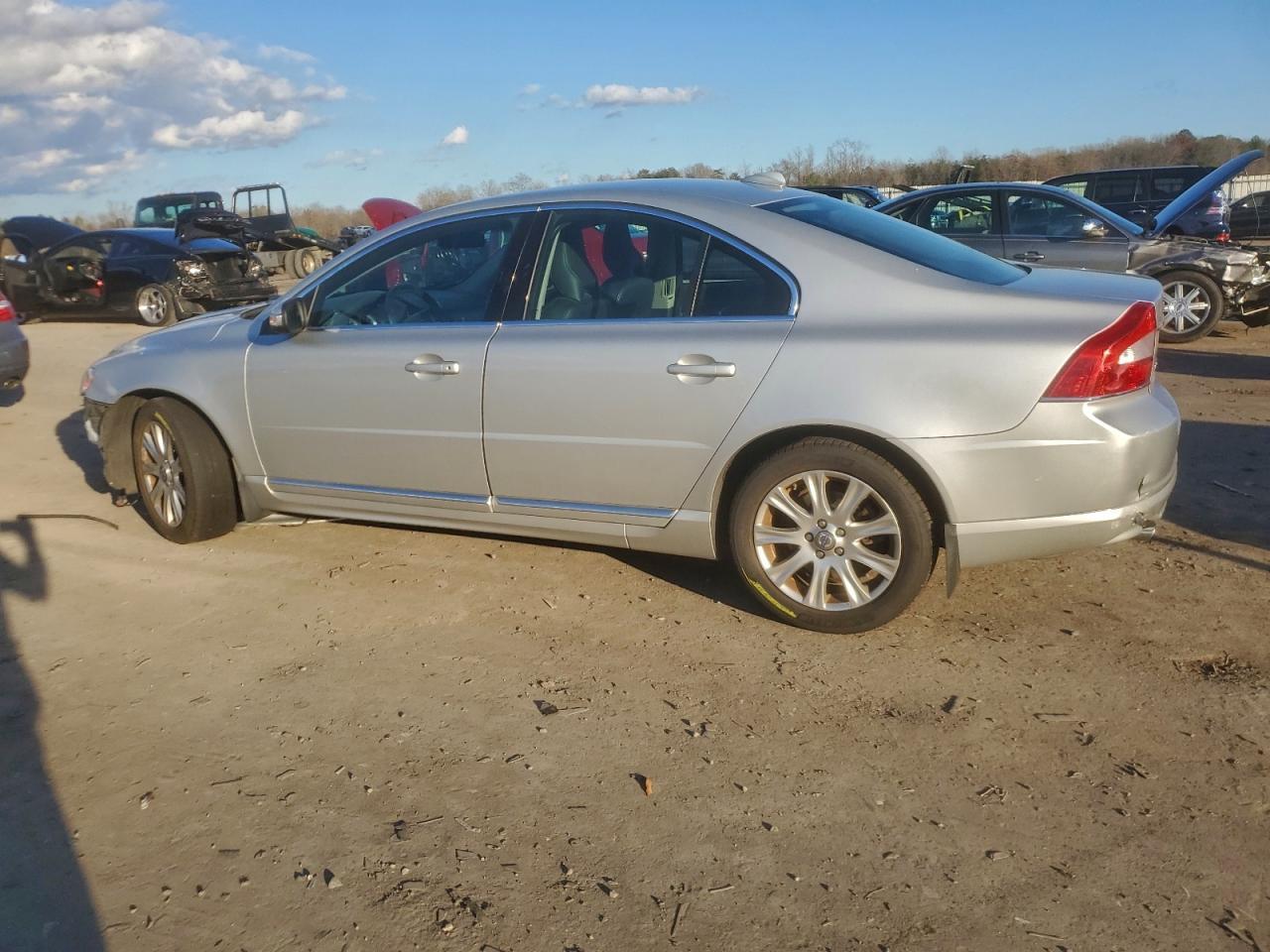 2010 VOLVO S80
