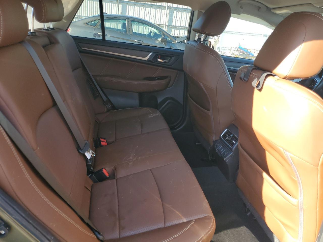 2019 SUBARU Outback