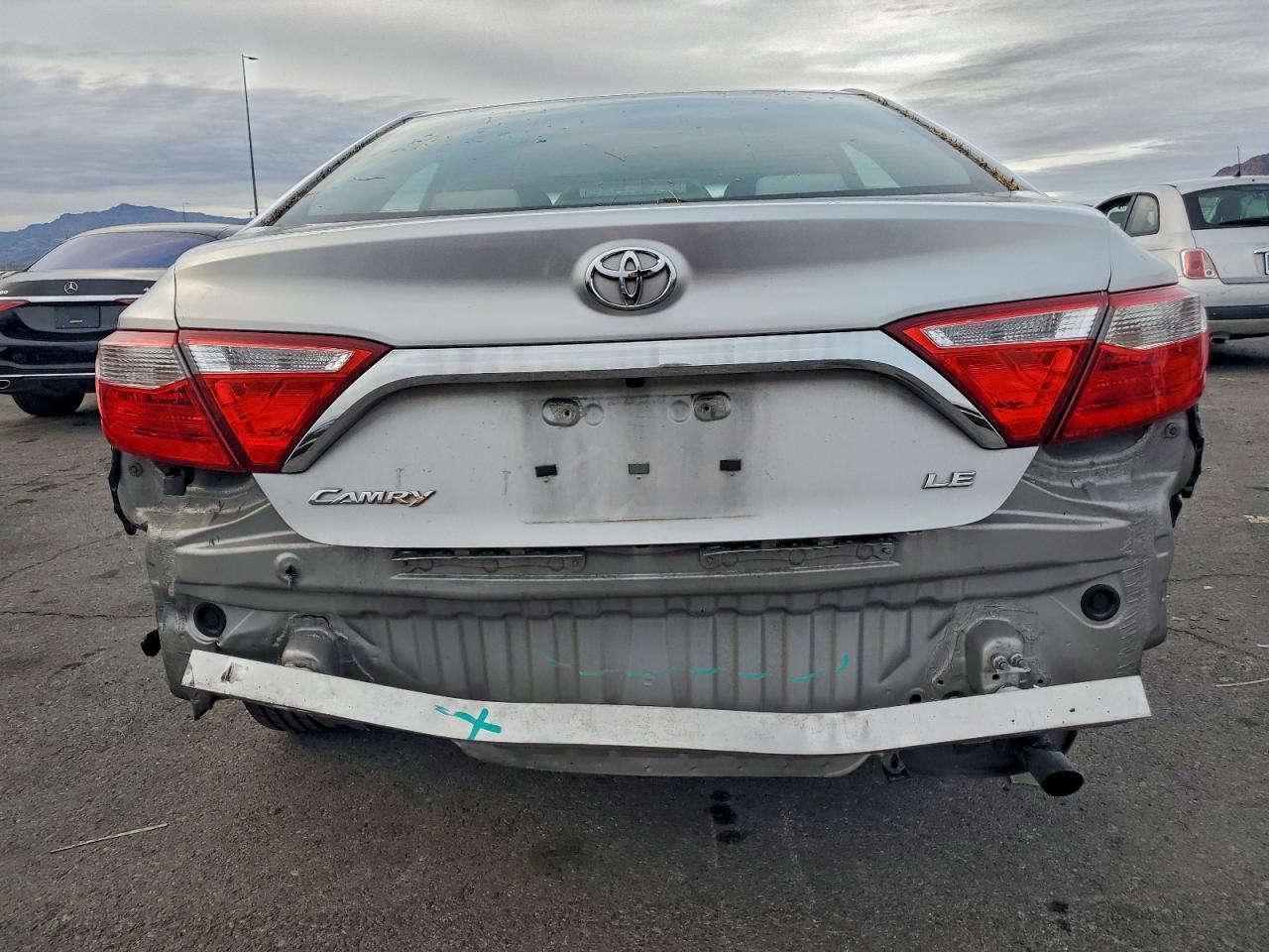 2015 TOYOTA CAMRY
