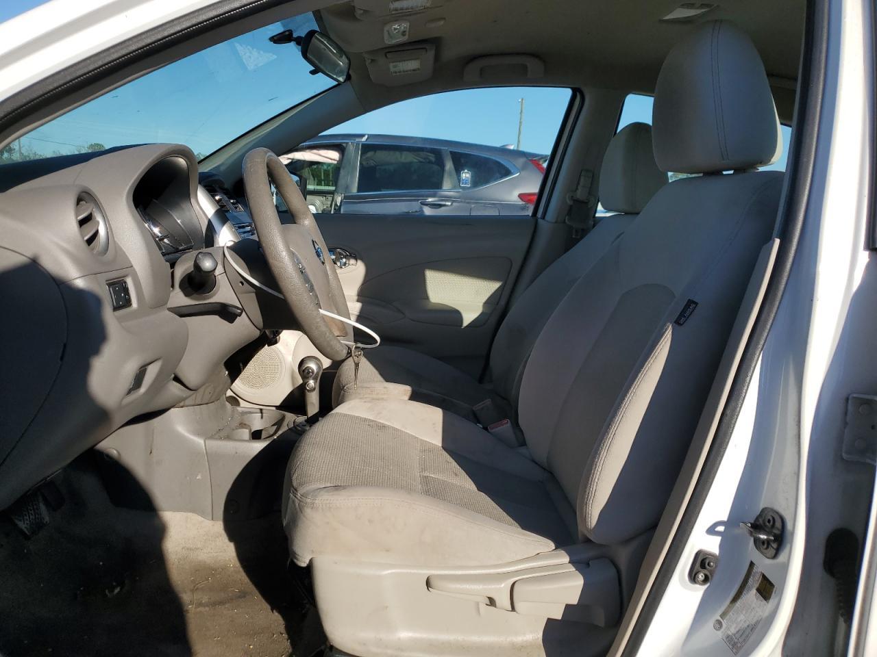 2016 NISSAN VERSA