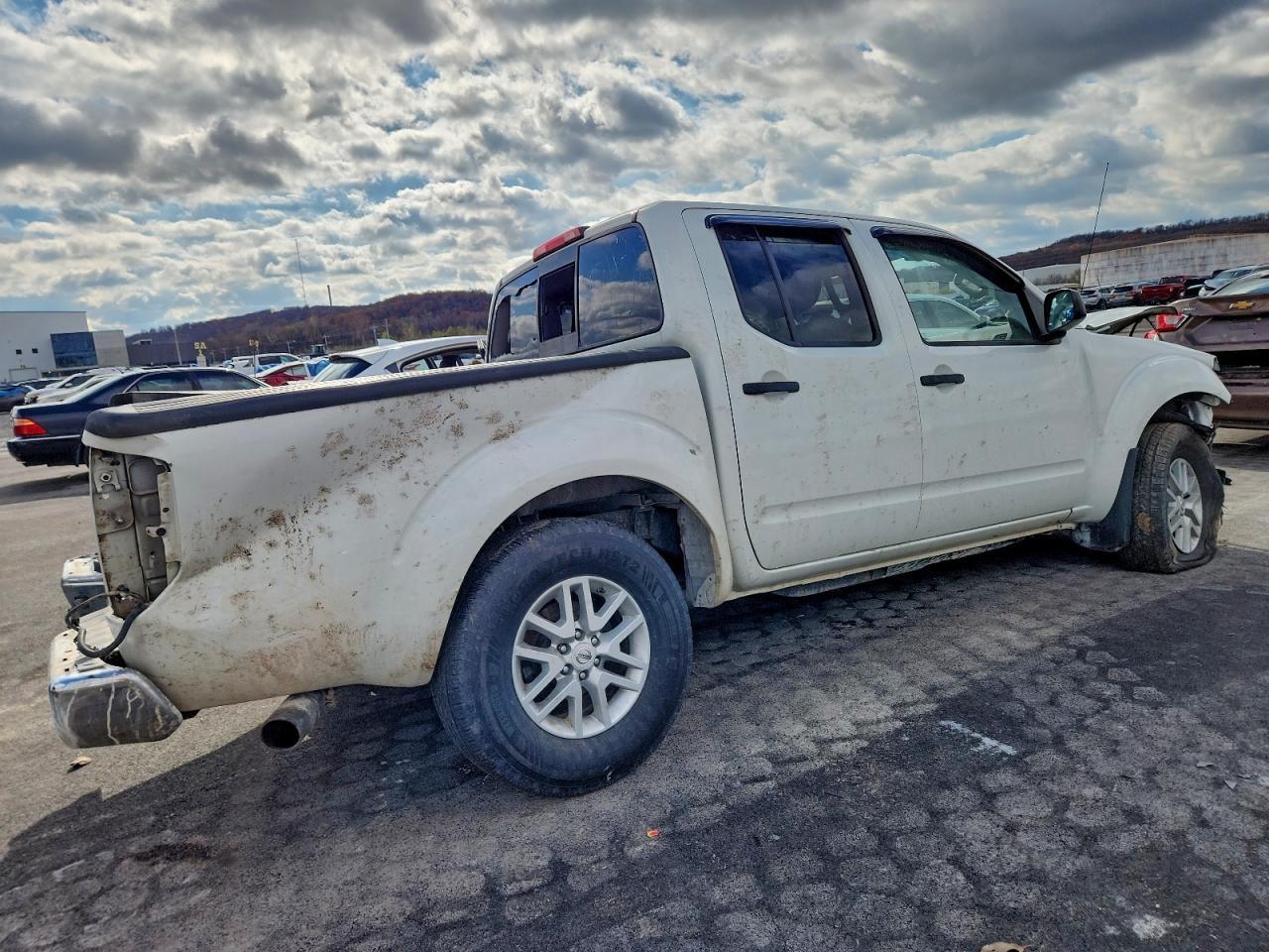 2017 NISSAN Frontier