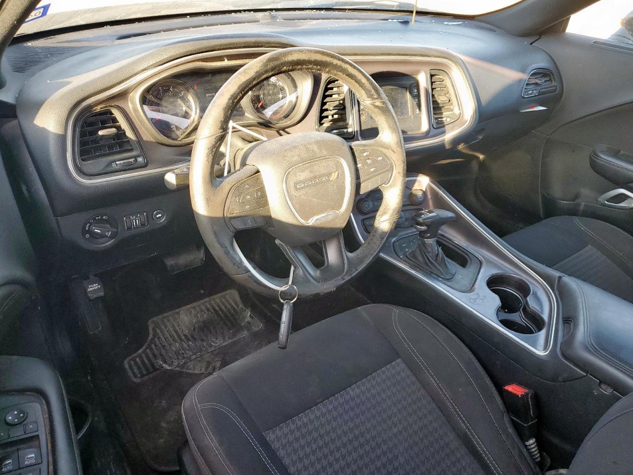 2016 DODGE Challenger