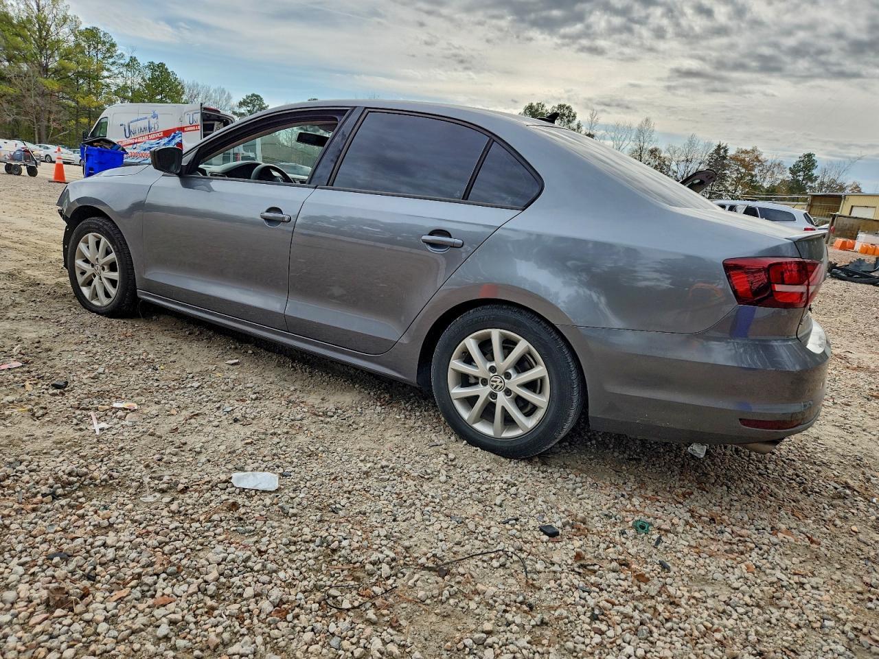 2015 VOLKSWAGEN JETTA