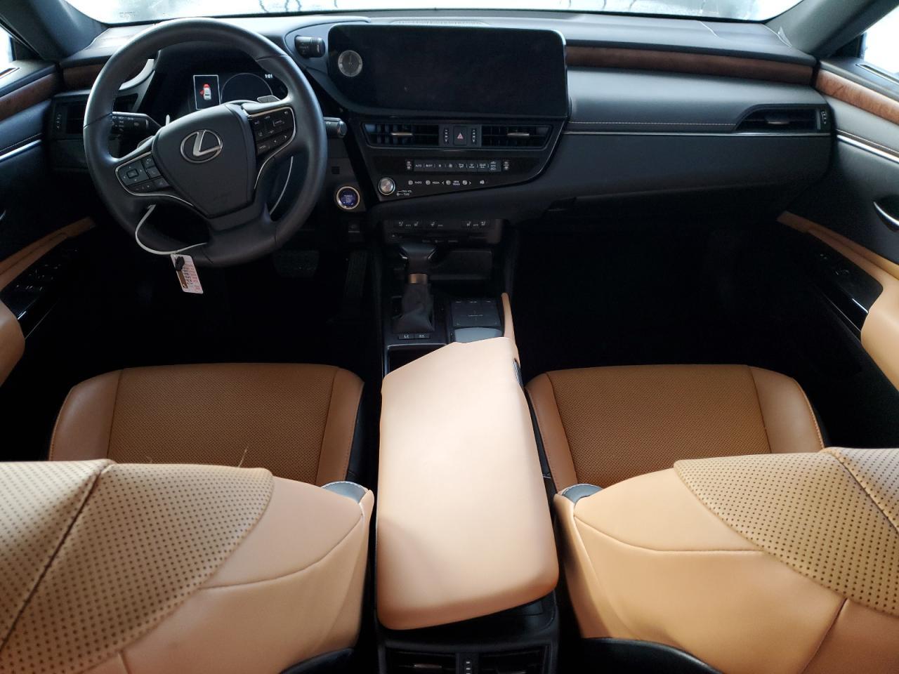 2022 LEXUS ES 300H